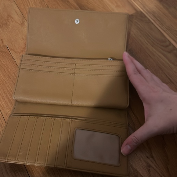 Unique Fossil leather wallet - Picture 4 of 10